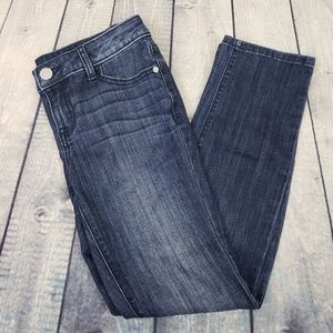 ⬇️ Simply Vera Vera Wang Jeans Size 2P Straight